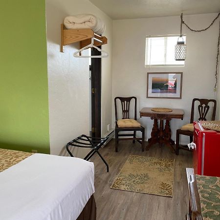 La Kris Inn Bandon Extérieur photo